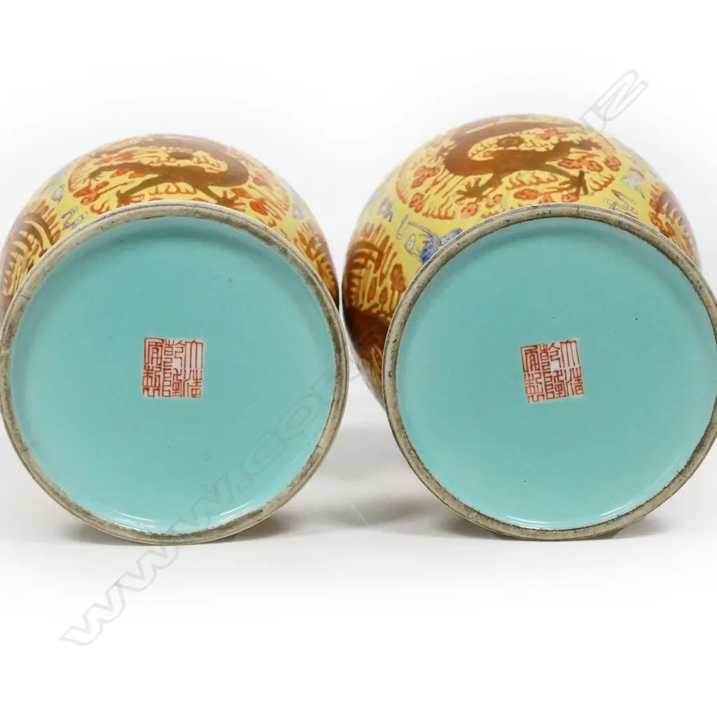 A Pair of Chinese famille-rose amphora, Image 1++