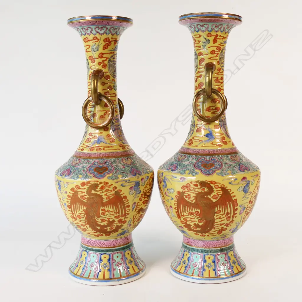 A Pair of Chinese famille-rose amphora, Image 1++