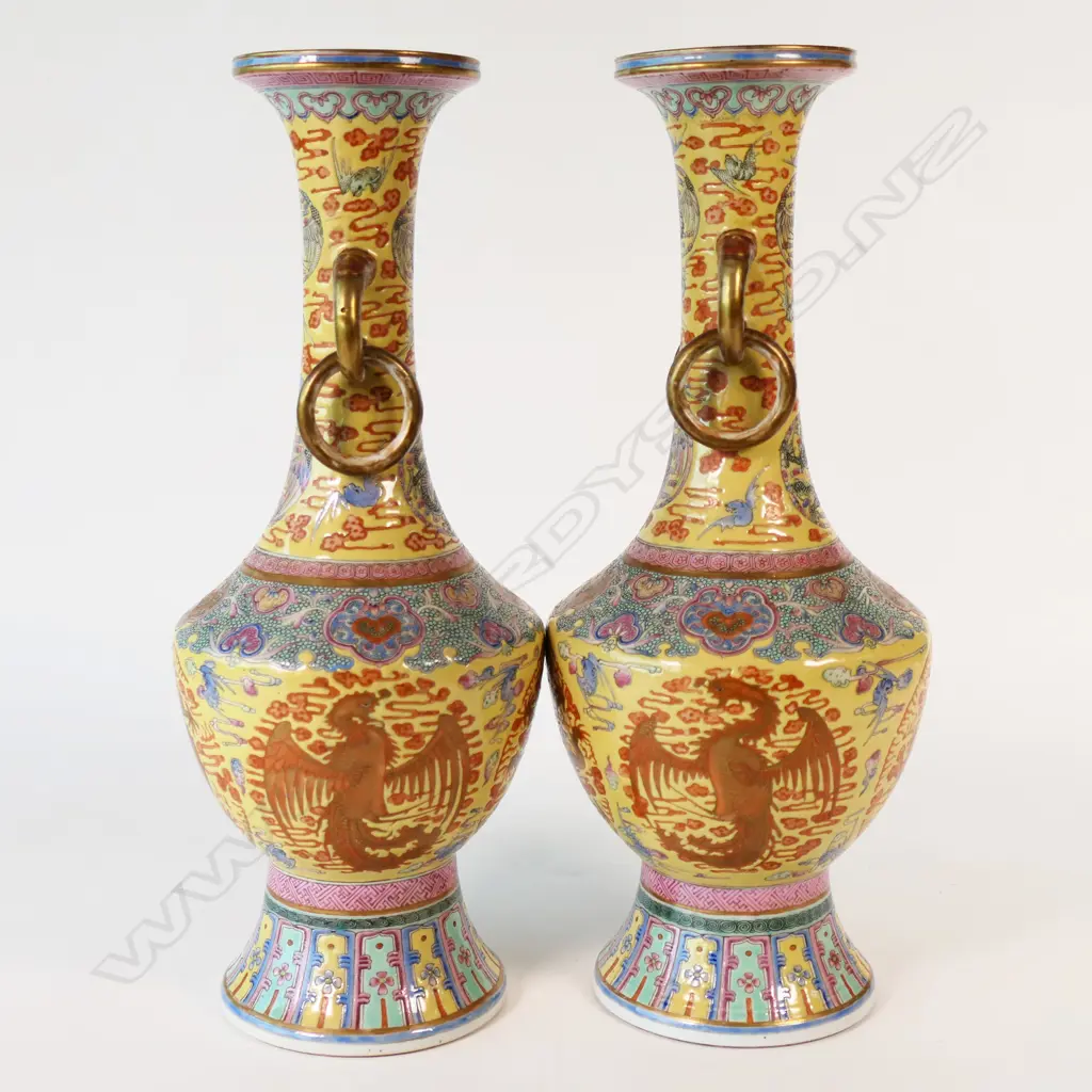 A Pair of Chinese famille-rose amphora, Image 1++