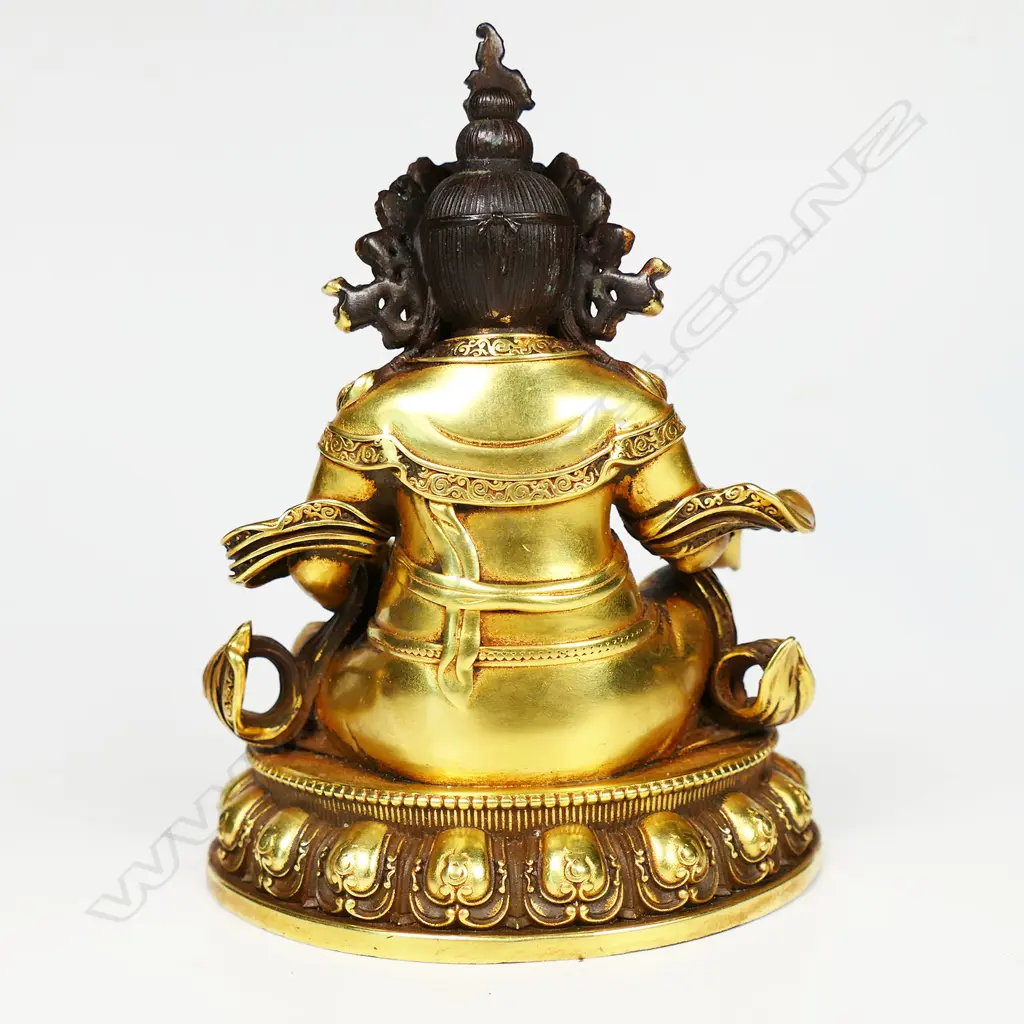 A Chinese gilt bronze Buddha, Image 1++