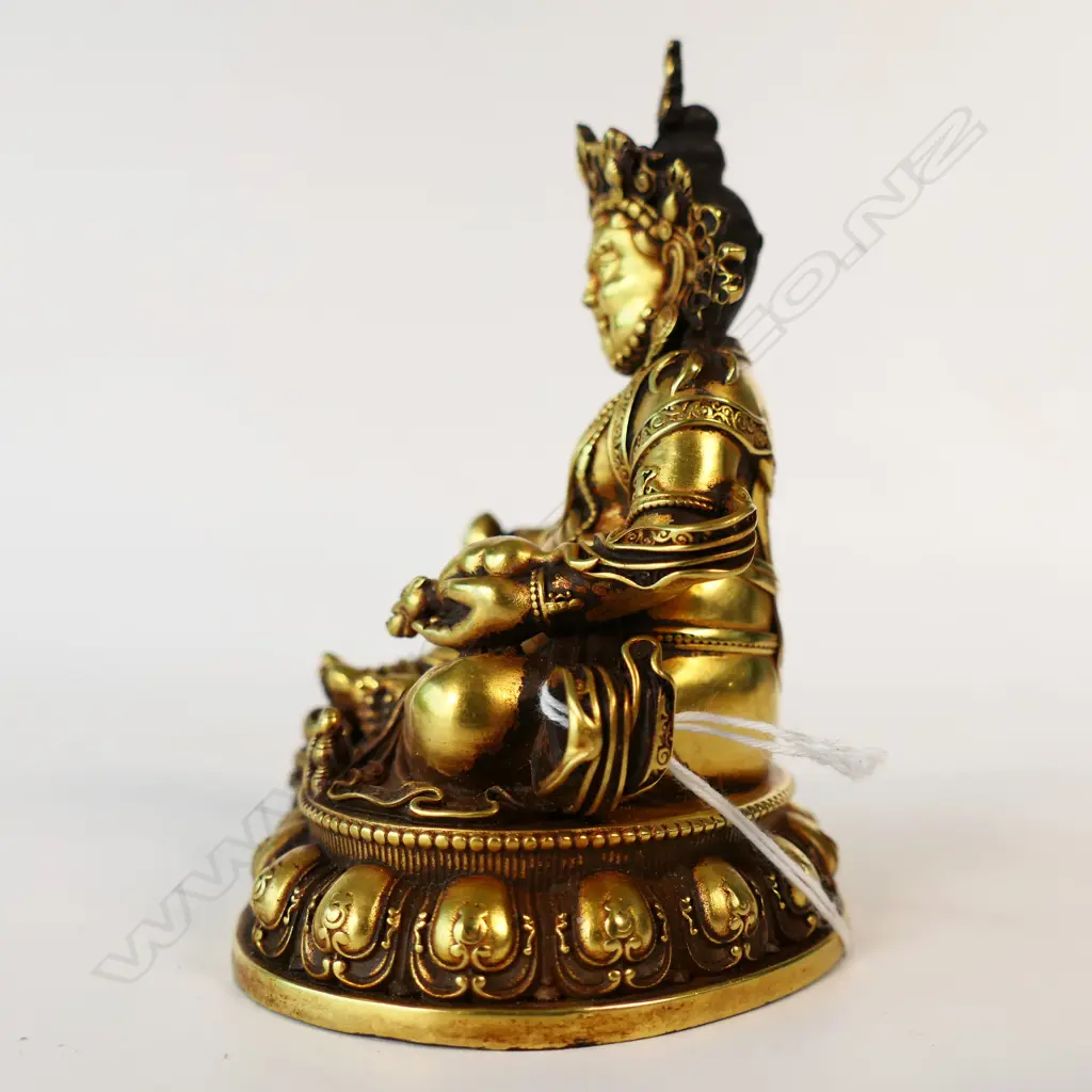 A Chinese gilt bronze Buddha, Image 1++