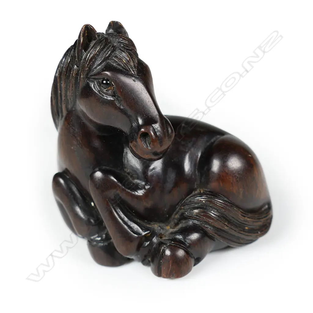 A Japanese wood netsuke, Image 1++