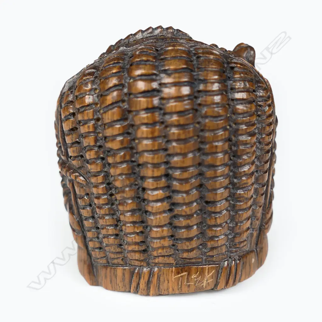 A Japanese wooden netsuke, Image 1++