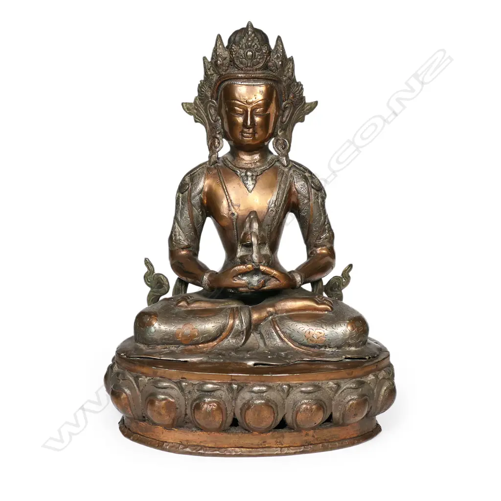A vintage bronze and copper Amitabha Buddha figure, Image 1++