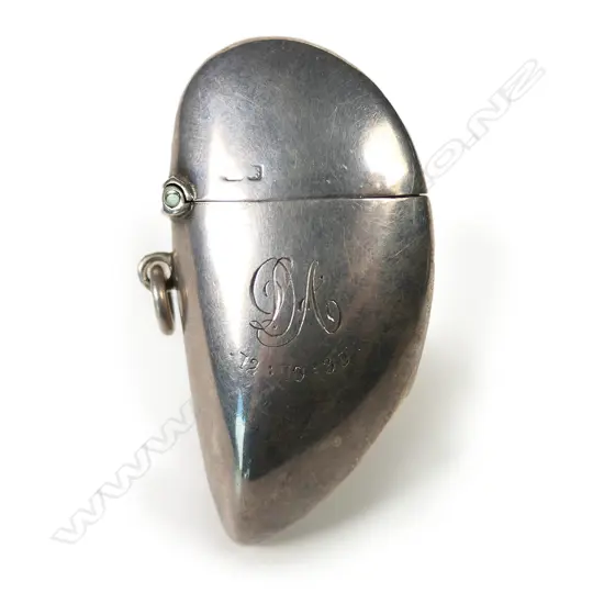 An Edwardian silver novelty vesta,