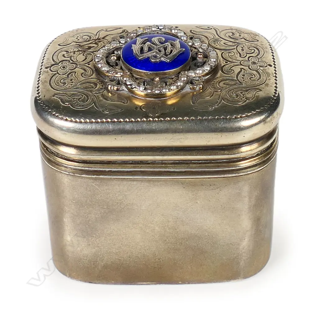 A quality Victorian gilded silver table vesta, Image 1++