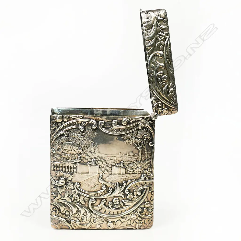 A large Edwardian fancy silver card case, Image 1++