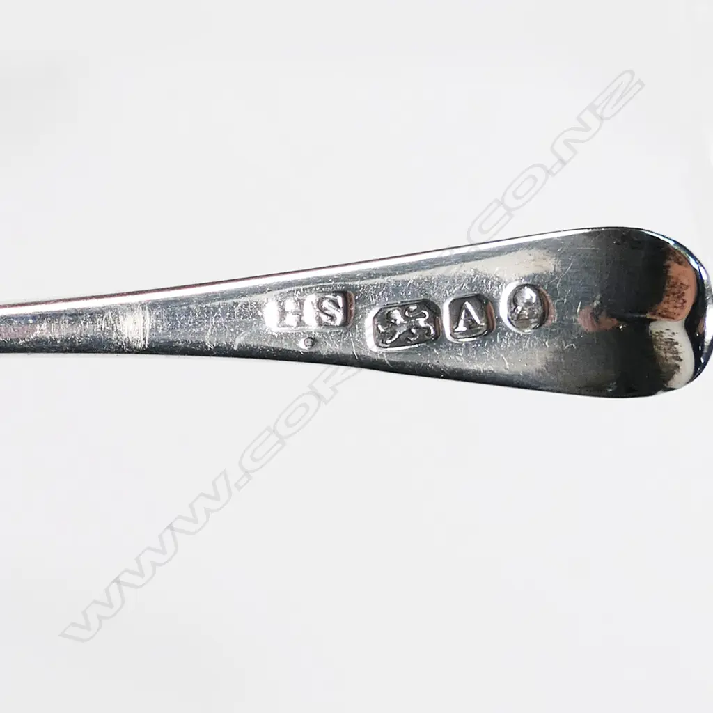 A William IV silver mustard pot, Image 1++