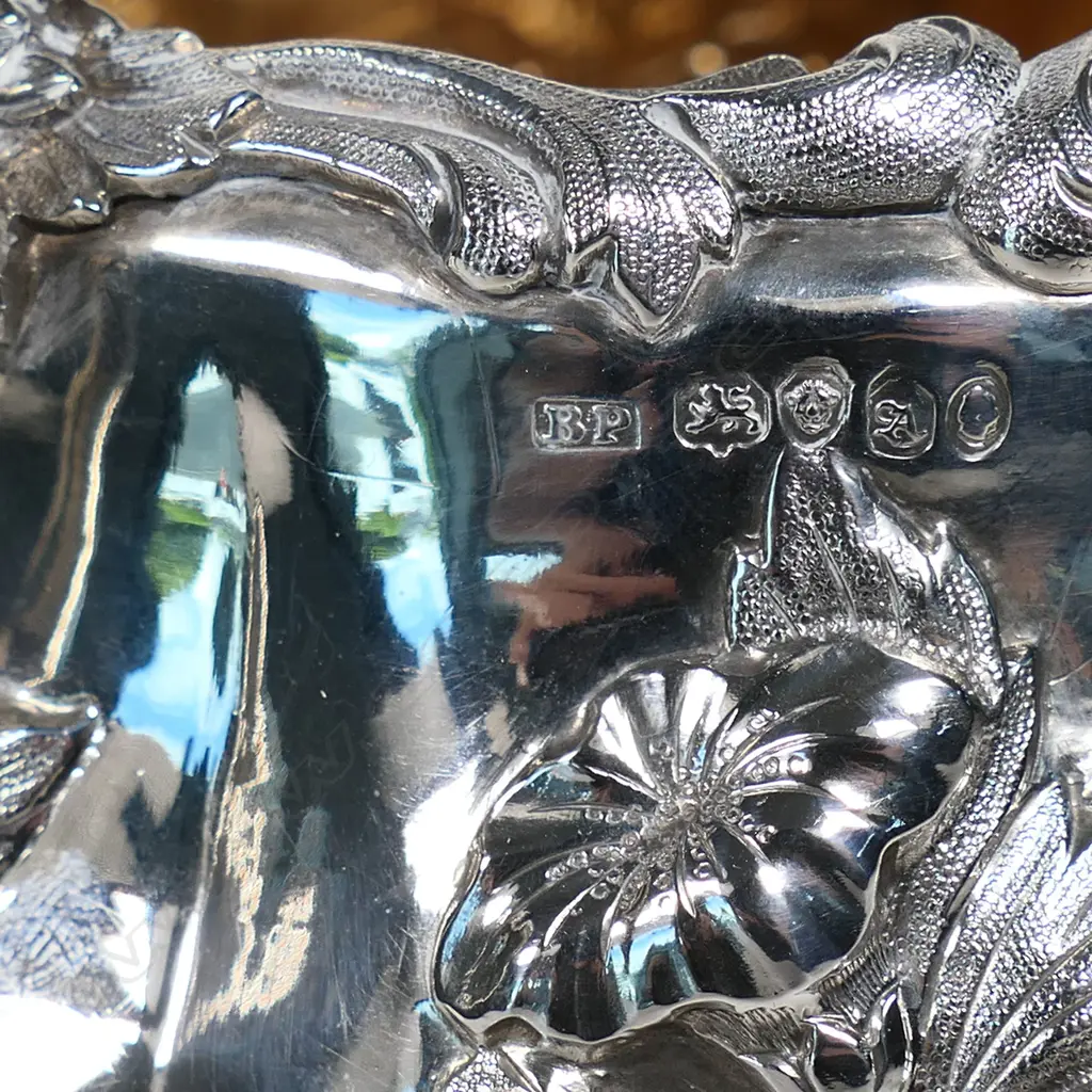 A William IV silver pair of sugar bowl and cream jug, Image 1++