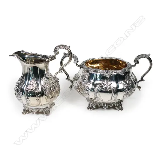 A William IV silver pair of sugar bowl and cream jug,