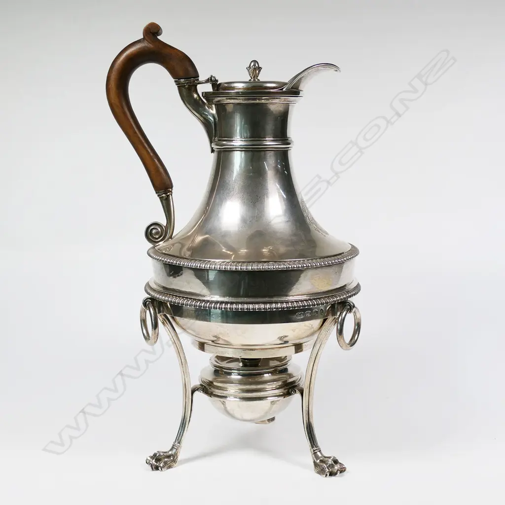 A George III silver hot water jug, stand and burner by Paul Storr, Image 1++
