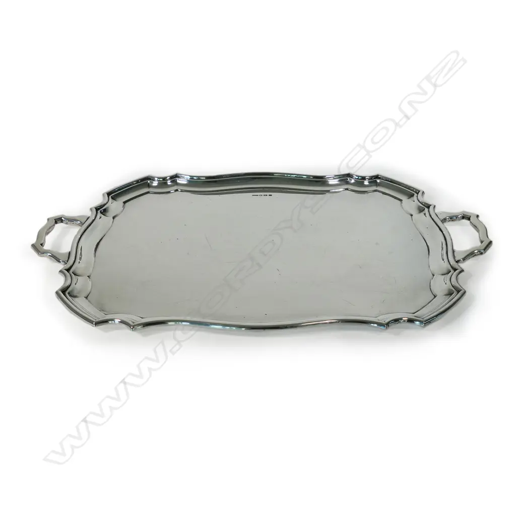 A heavy mid-20thC two handled silver tray, Image 1++