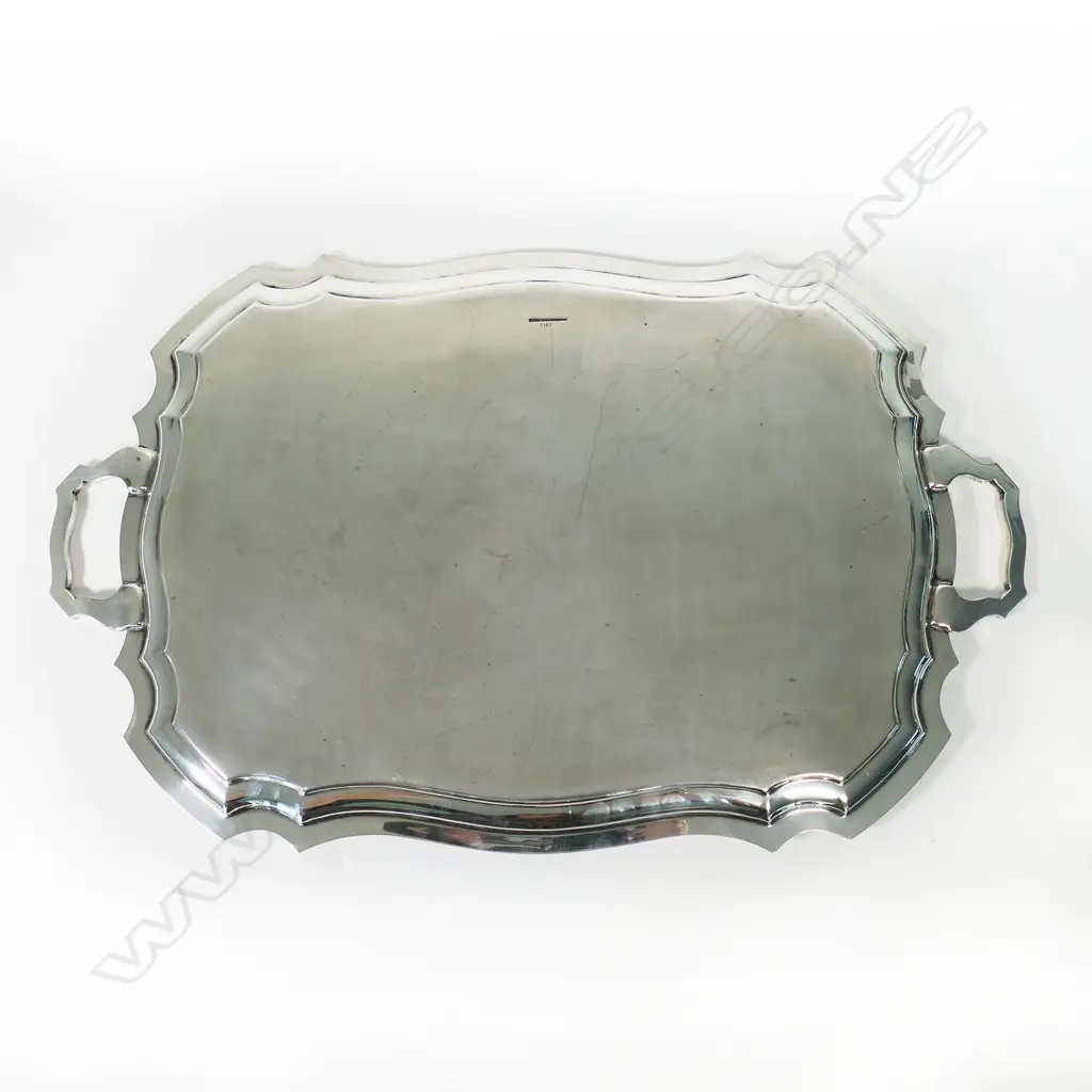 A heavy mid-20thC two handled silver tray, Image 1++
