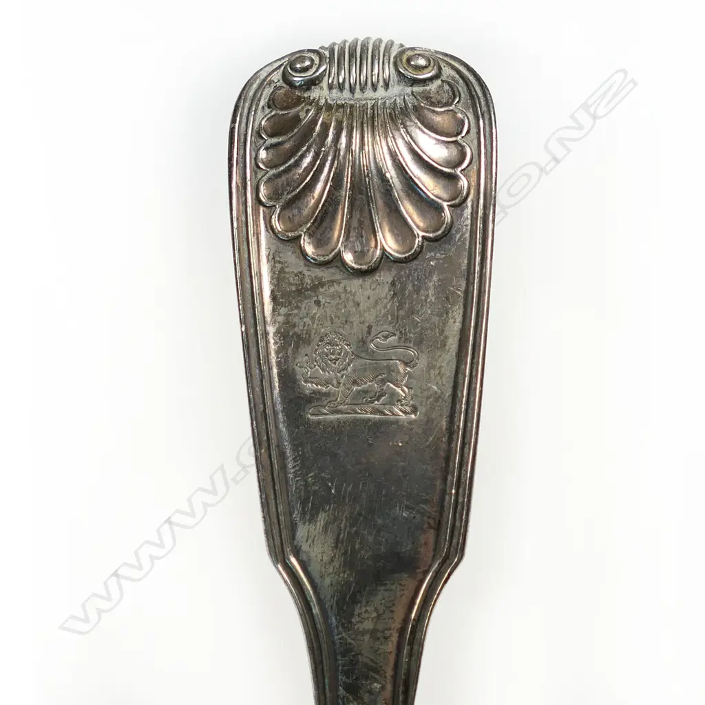 A Victorian silver fish slice, Image 1++