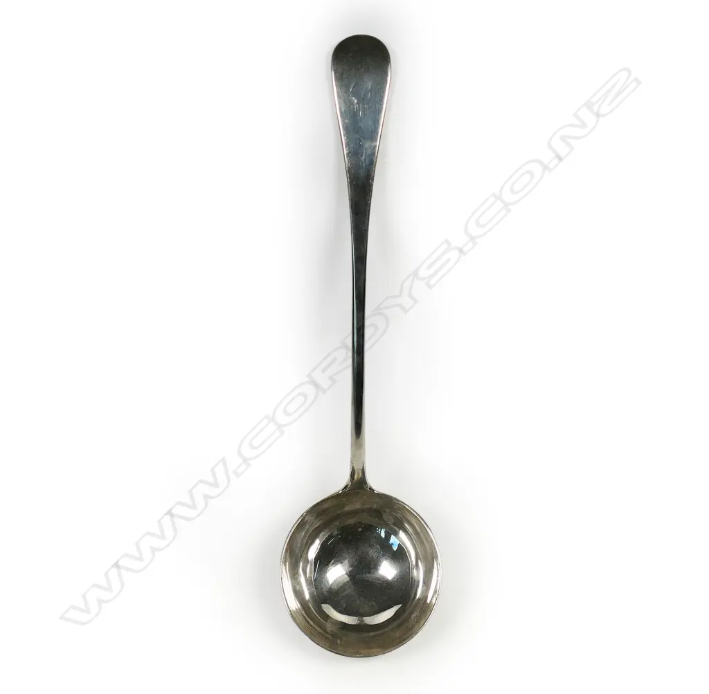 An early 20thC silver soup ladle, Image 1++