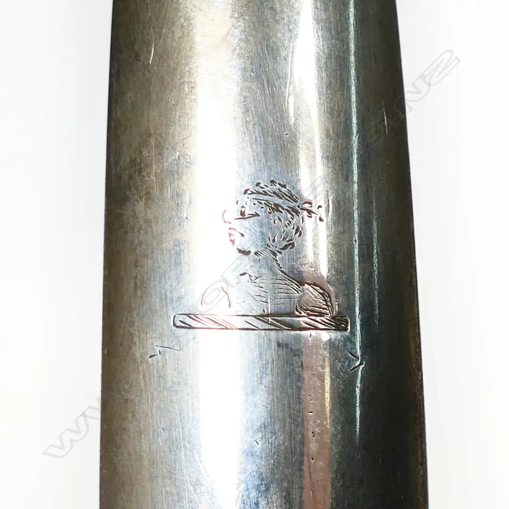 A George II silver marrow scoop, Image 1++