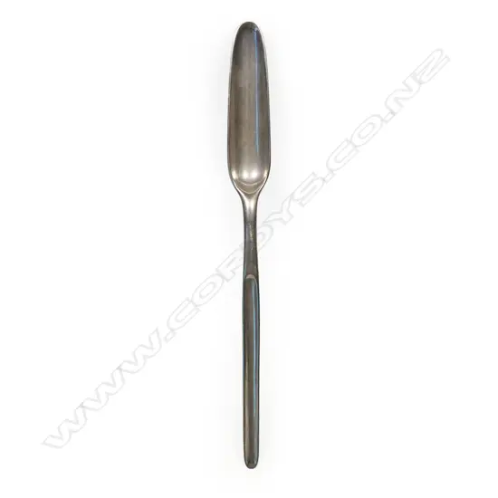 A George II silver marrow scoop,