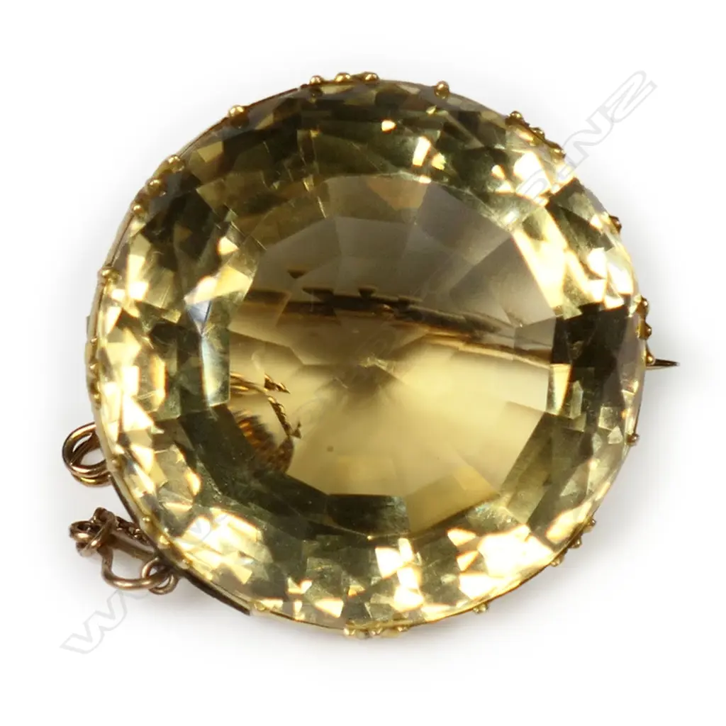 A vintage 14ct gold and citrine brooch, Image 1++
