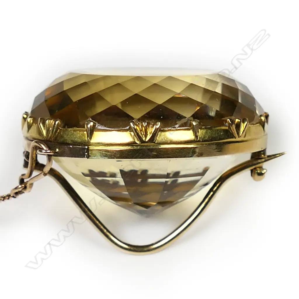 A vintage 14ct gold and citrine brooch, Image 1++