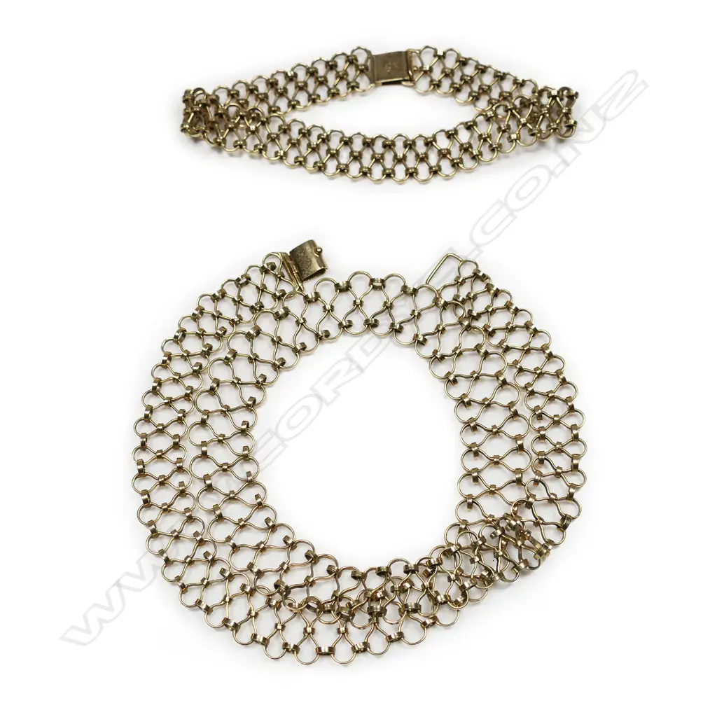 A 14ct gold chain necklace and bracelet, Image 1++