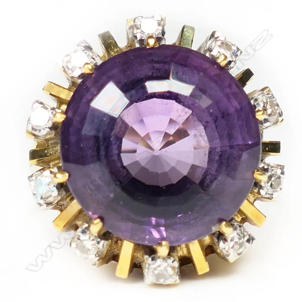 A retro 18ct gold amethyst and diamond ring, Image 1++