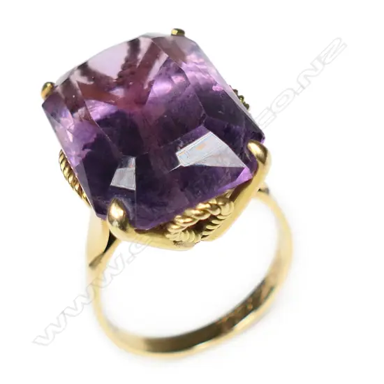 A retro 18ct gold and amethyst ring,