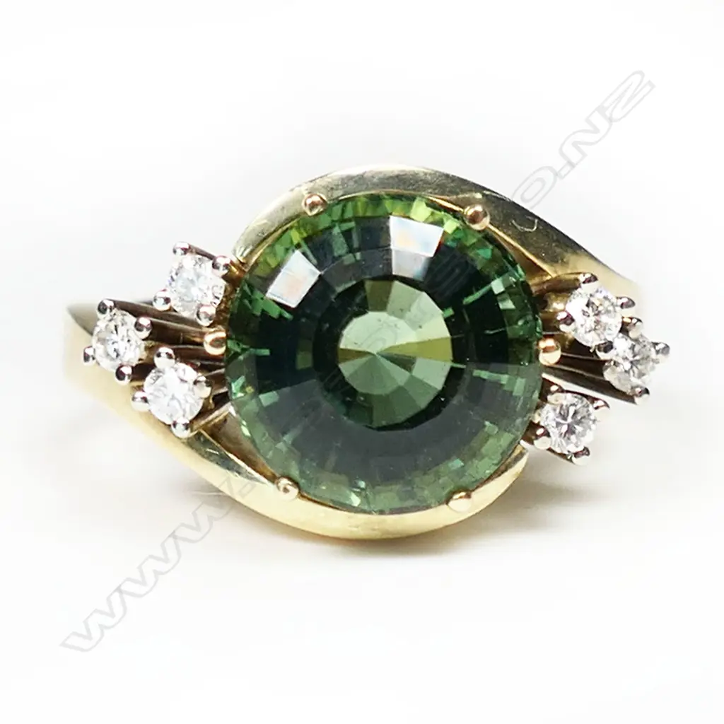 A 14ct gold, tourmaline and diamond ring, Image 1++