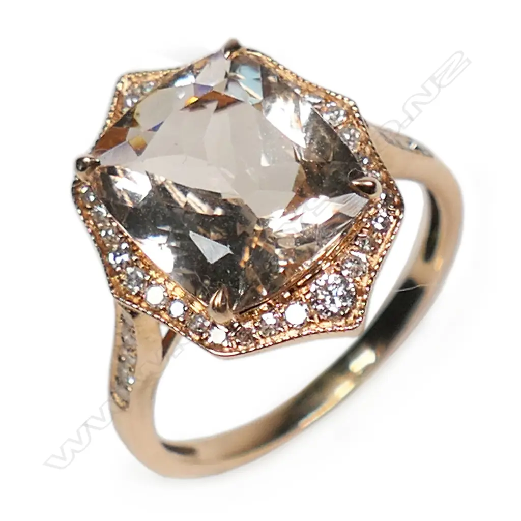 A 14ct rose gold morganite and diamond dress ring, Image 1++