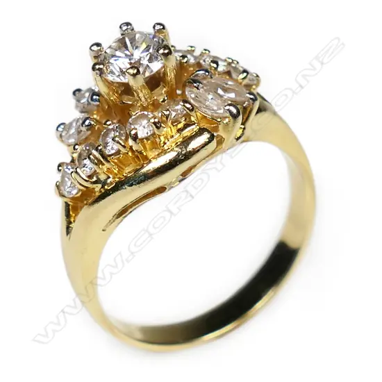 An 18ct gold antique style diamond ring,