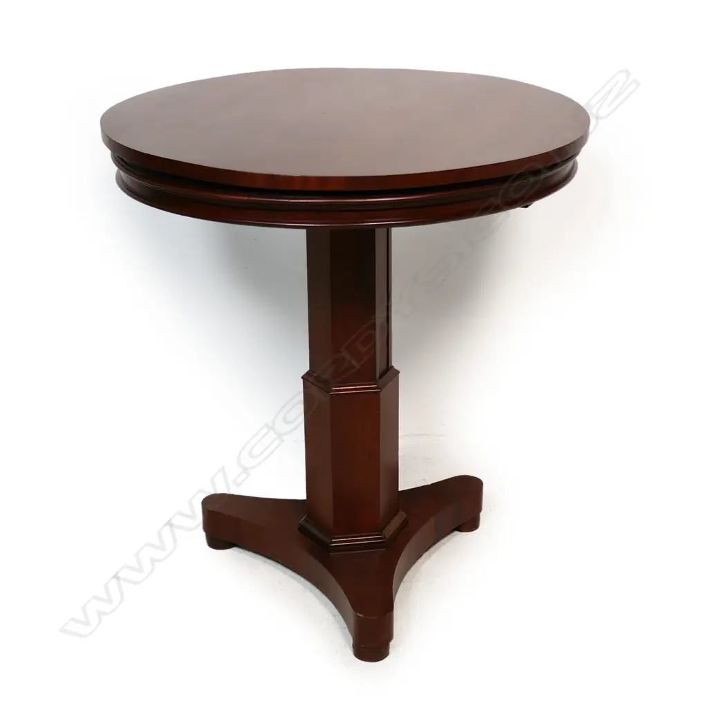 A Regency mahogany telescopic dumb waiter, Image 1++