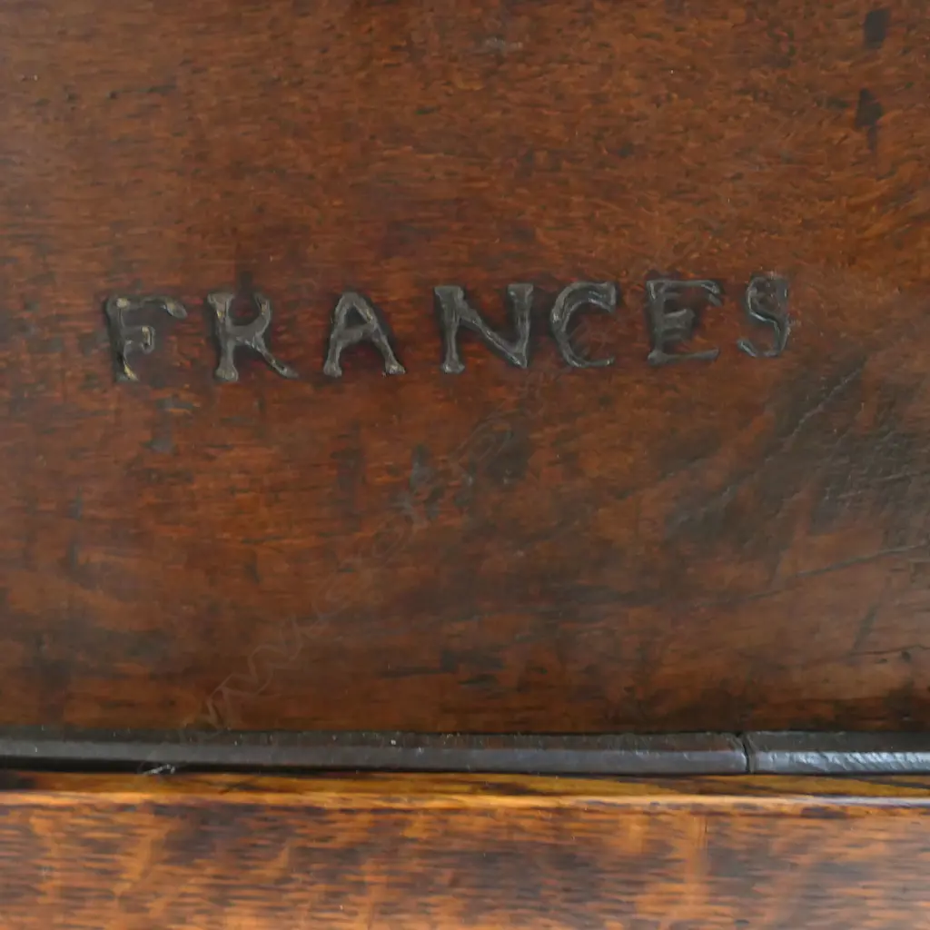 An 18thC oak bible box on stand, Image 1++