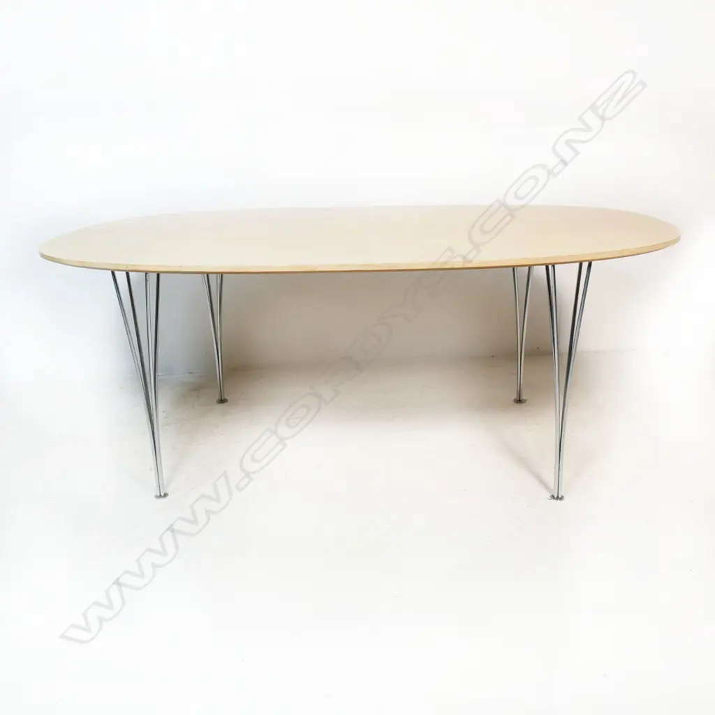 A modern iconic Fritz Hansen table and eight chair suite, Image 1++