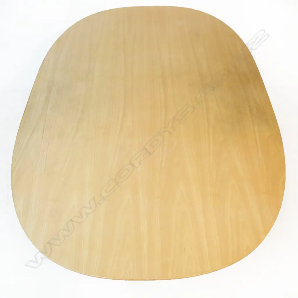 A modern iconic Fritz Hansen table and eight chair suite, Image 1++