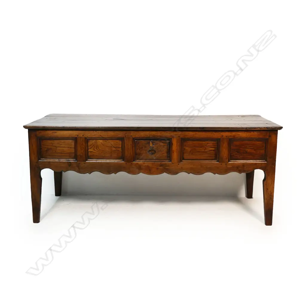A 19thC large oak buffet, Image 1++