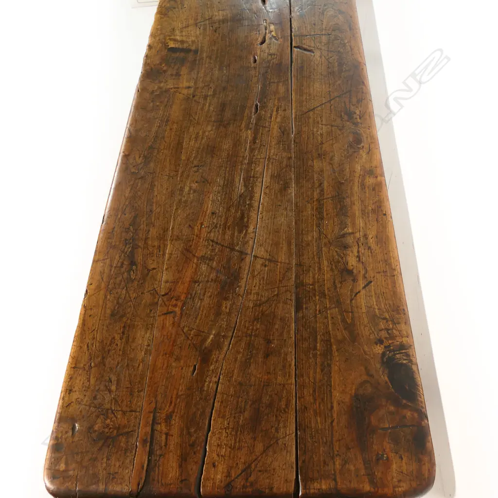 A Spanish fruitwood dining table, Image 1++