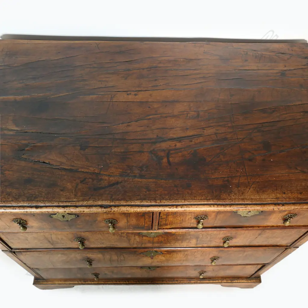 A George II walnut split chest, Image 1++