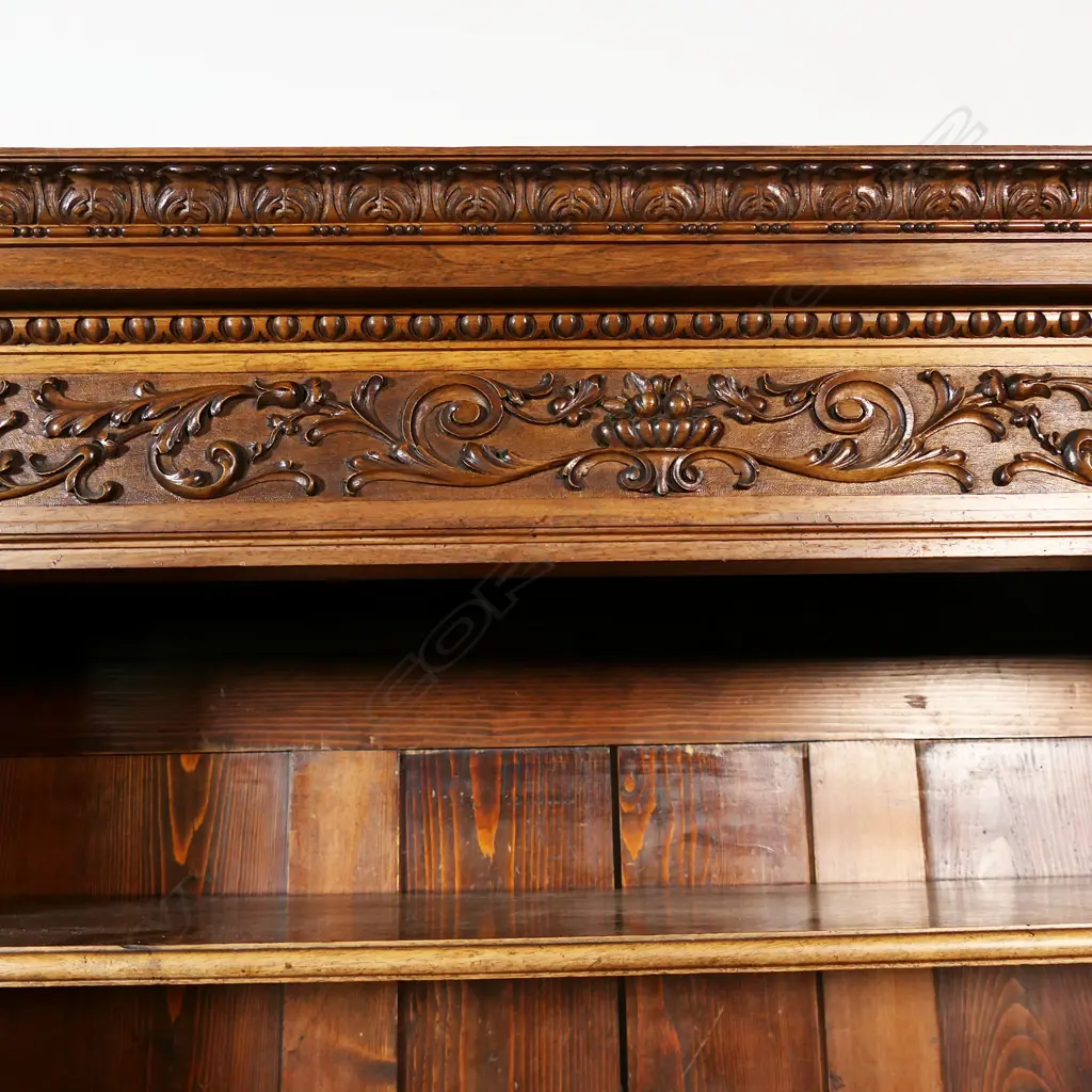 A Victorian decorative mahogany bookcase, Image 1++