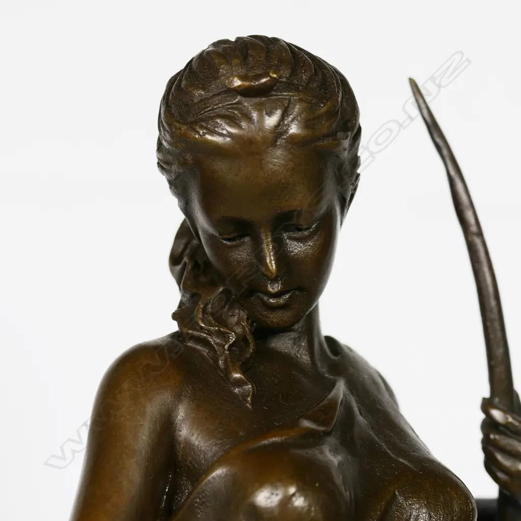 An Art Deco style quality bronze sculpture of Diana the Huntress, Image 1++