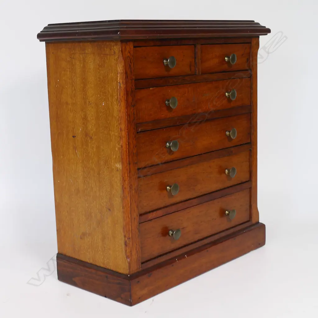 A c.1900 mahogany apprentice chest, Image 1++