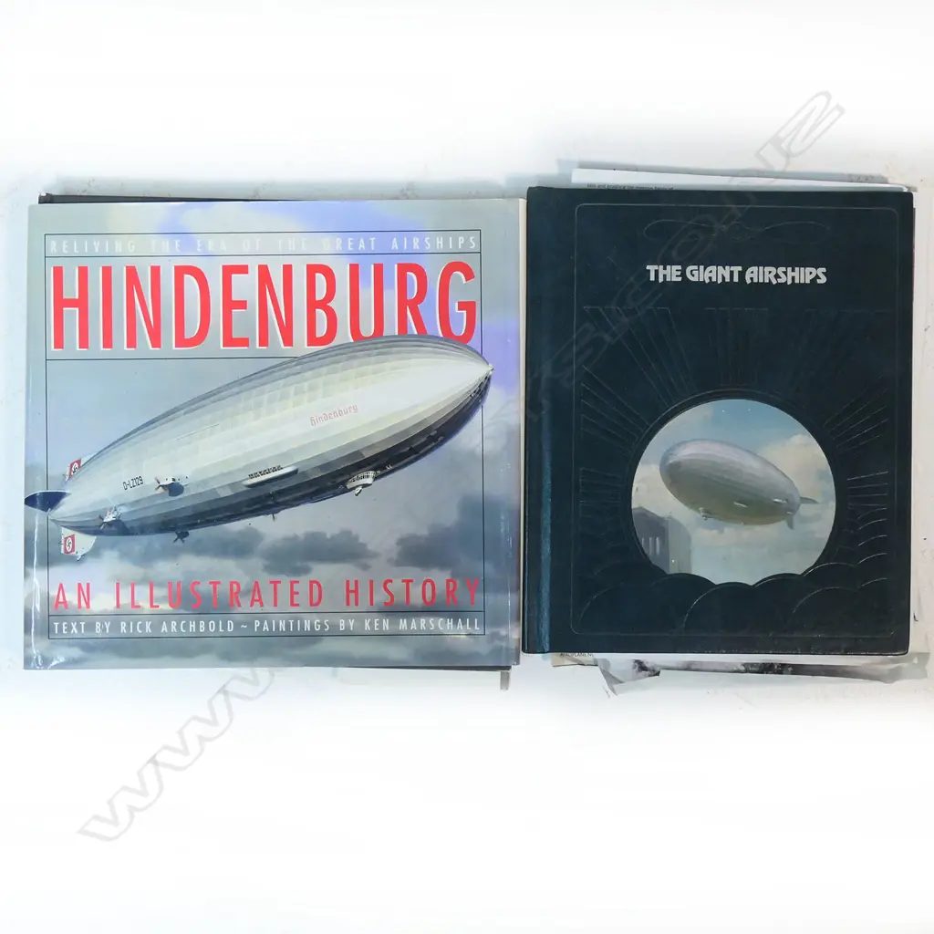 A large details model of LZ 129 Hindenburg (Luftschiff Zeppelin #129; Registration: D-LZ 129), Image 1++