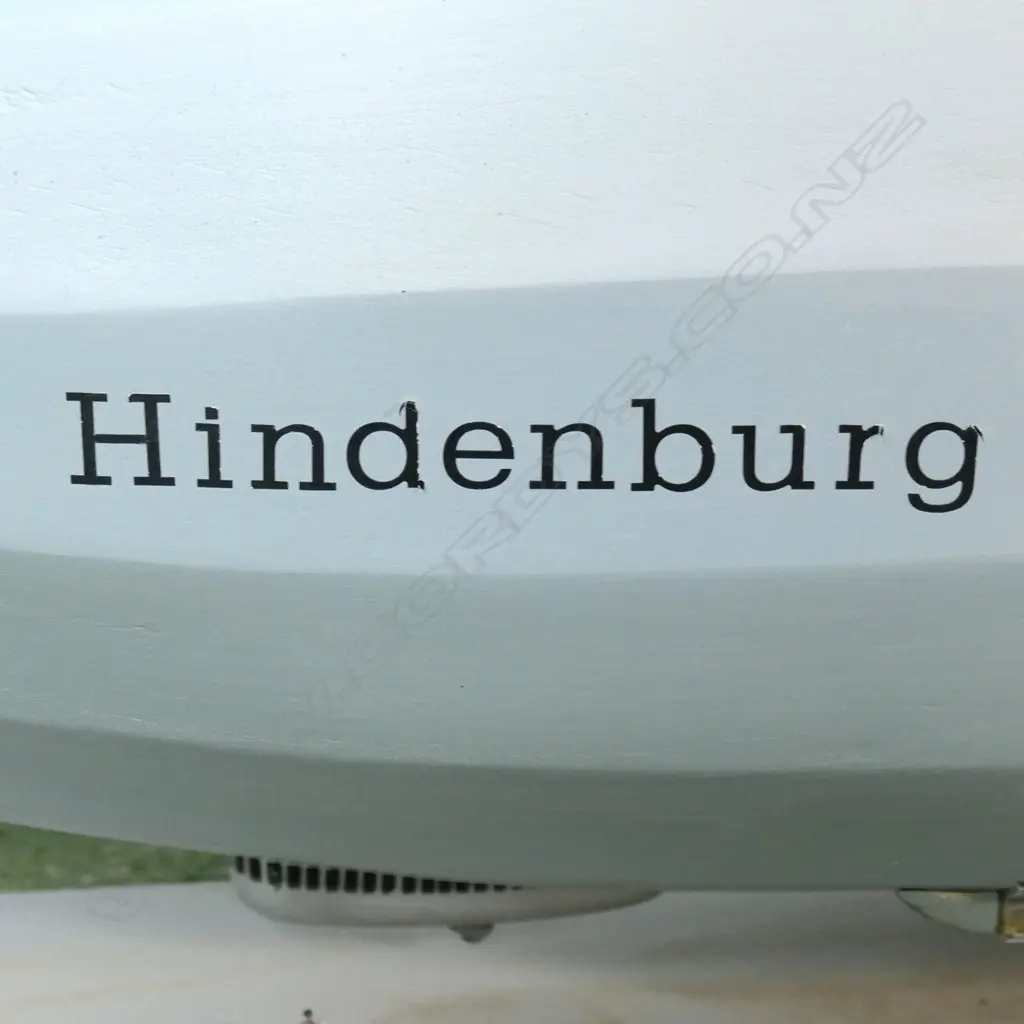 A large details model of LZ 129 Hindenburg (Luftschiff Zeppelin #129; Registration: D-LZ 129), Image 1++
