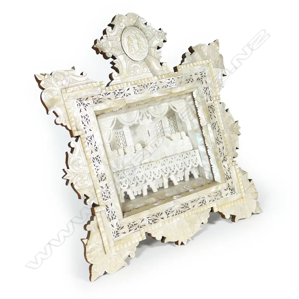 A 19thC European finely worked mother of pearl Last Supper artwork, Image 1++