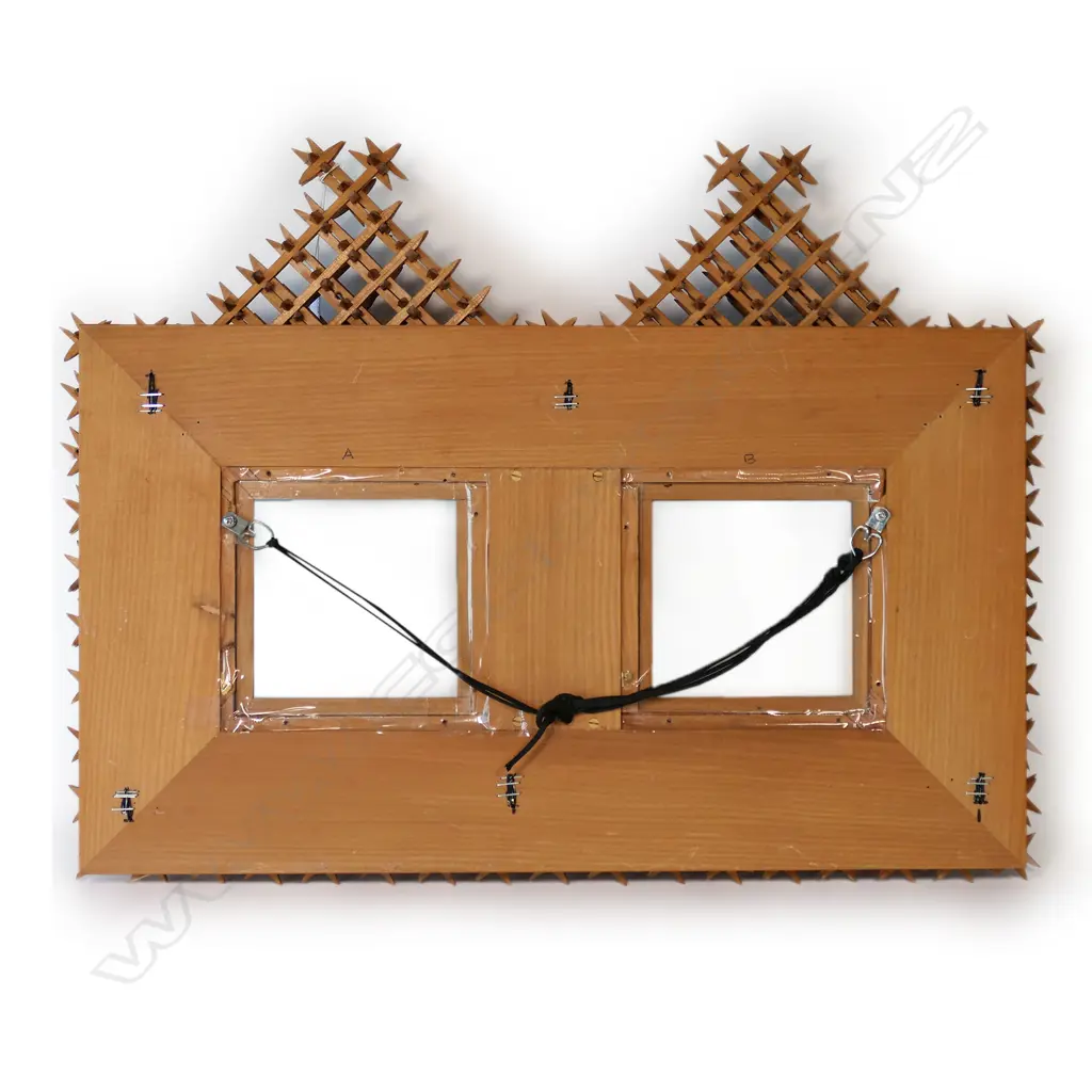 A c.1900 handmade ‘Crown of Thorns’ tramp art double picture frame, Image 1++