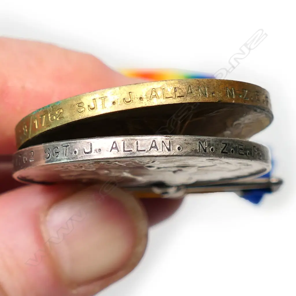 A pair of WWI NZEF medals, Image 1++