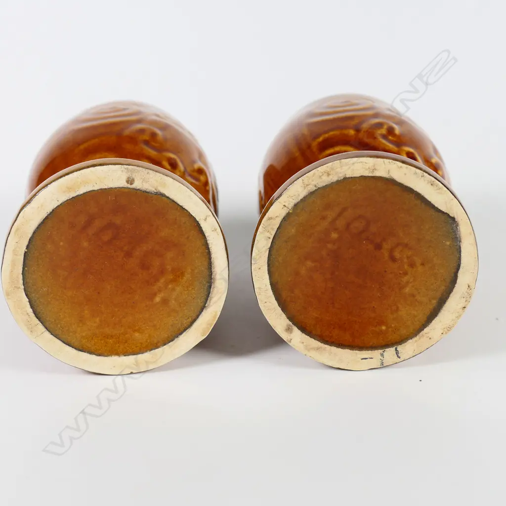 Two Crown Lynn Wharetana Māori Art Pottery egg cups, Image 1++