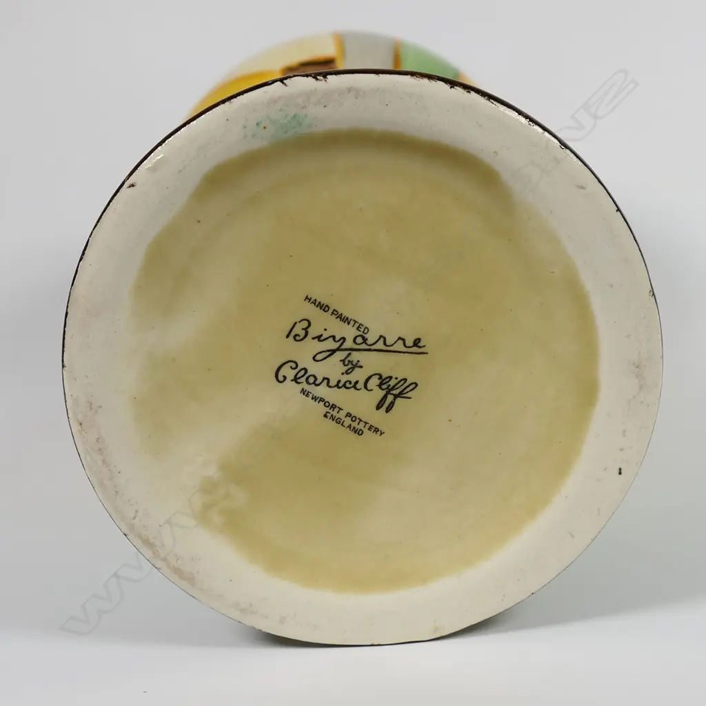 Clarice Cliff Bizarre 'Moonflower' vase, Image 1++