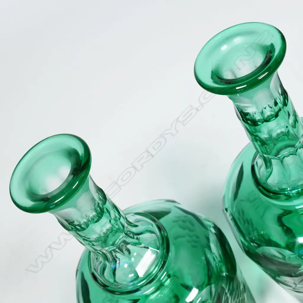 A pair of antique green glass decanters, Image 1++