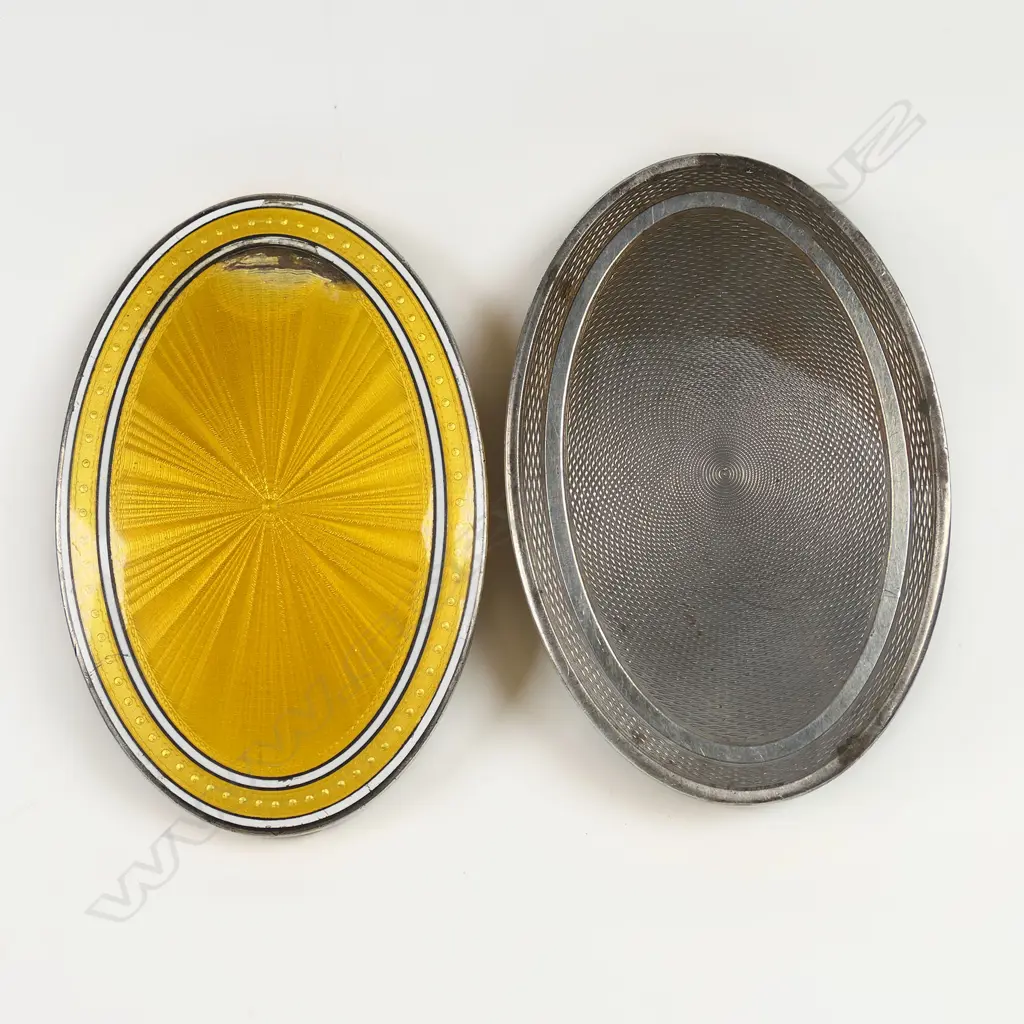 An early 20thC Asprey silver and yellow guilloche enamel lidded box, Image 1++