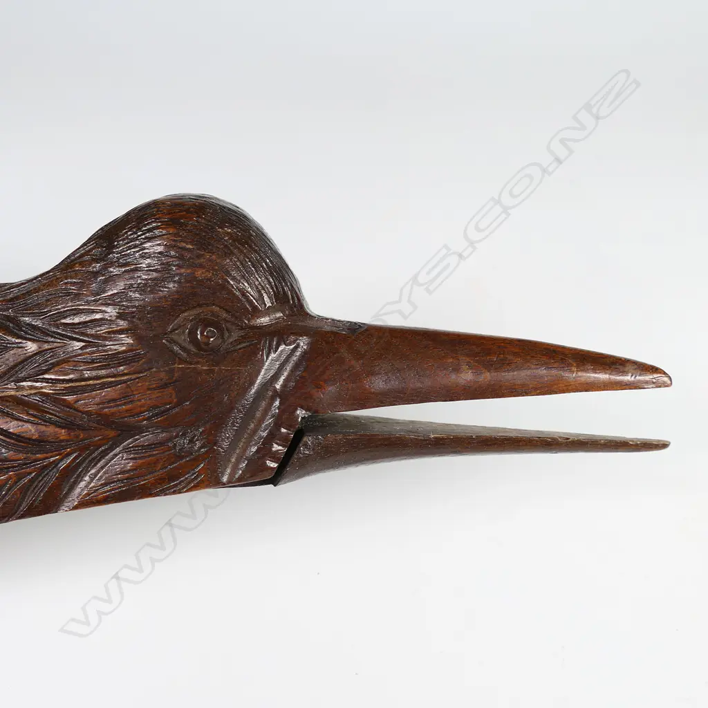 A c.1900 uncommon large carved letter clip as a kiwi's head and neck, Image 1++