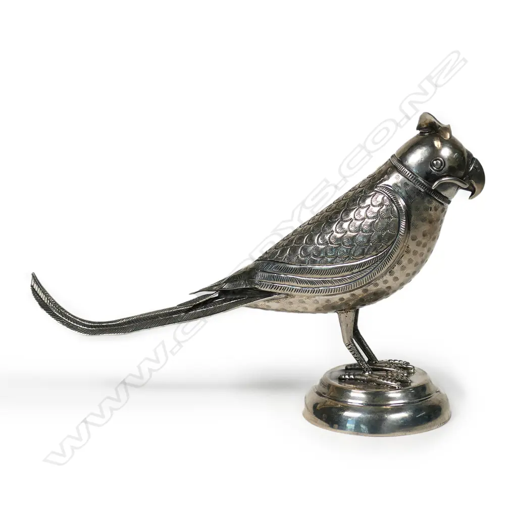 An early 20thC silver parrot figural scent bottle / perfume dispenser, Image 1++